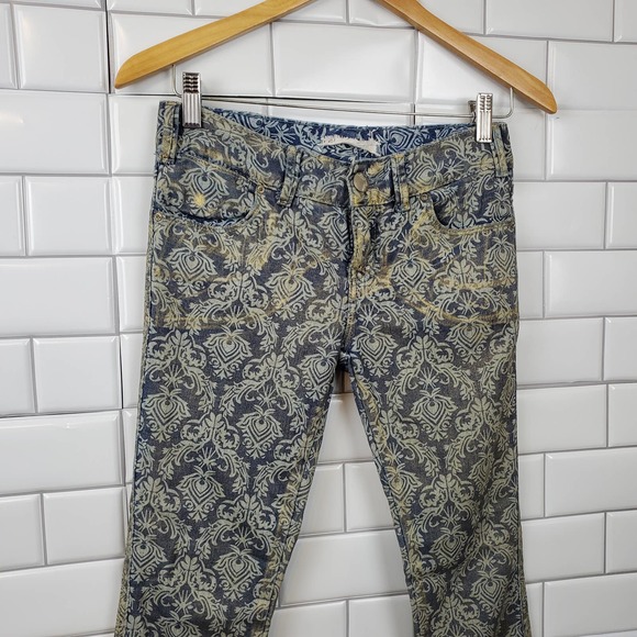 Free People Blue and Cream Patterned Skinny Jeans - Picture 3 of 16
